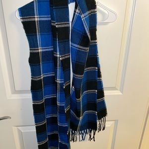 Men’s plaid scarf